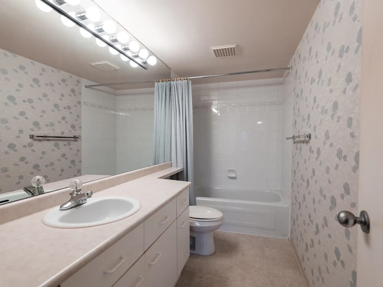 305-8811 Lansdowne Road, Richmond, BC, V6X 3T4 - 18