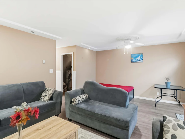 13323 71b Avenue, Surrey, BC, V3W 7Z5 - 7