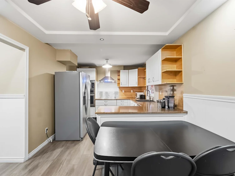 13323 71b Avenue, Surrey, BC, V3W 7Z5 - 13