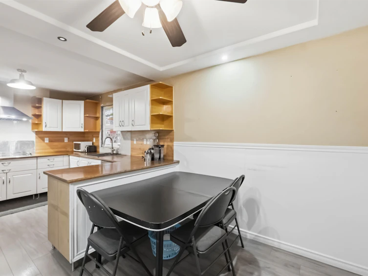 13323 71b Avenue, Surrey, BC, V3W 7Z5 - 14