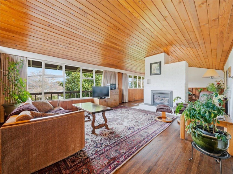 809 Roslyn Boulevard, North Vancouver, BC, V7G 1P4 - 14