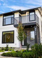 2717 Henry Street