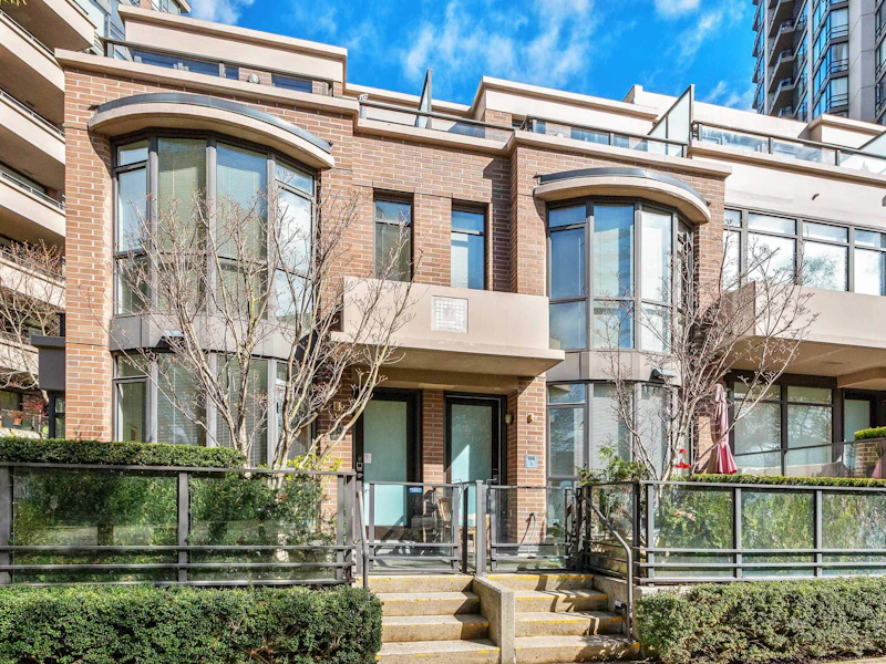168 W 1st Street, North Vancouver BC V7M 1A9