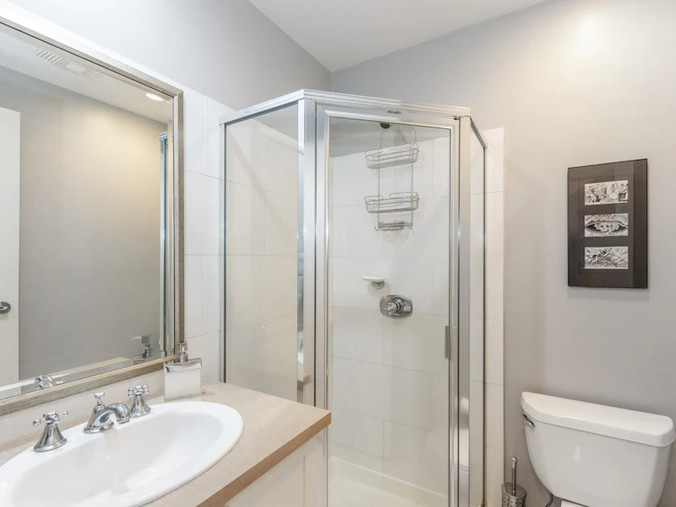 168 W 1st Street, North Vancouver, BC, V7M 1A9 - 11