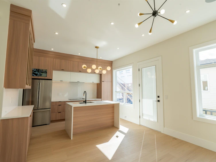 20528 76 Avenue, Langley, BC, V2Y 1V5 - 8