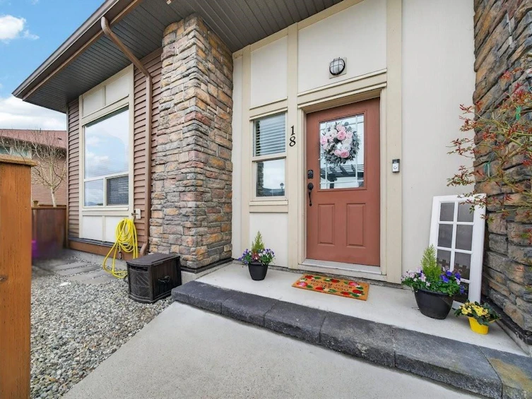 18-10480 248 Street, Maple Ridge, BC, V2W 0J4 - 2