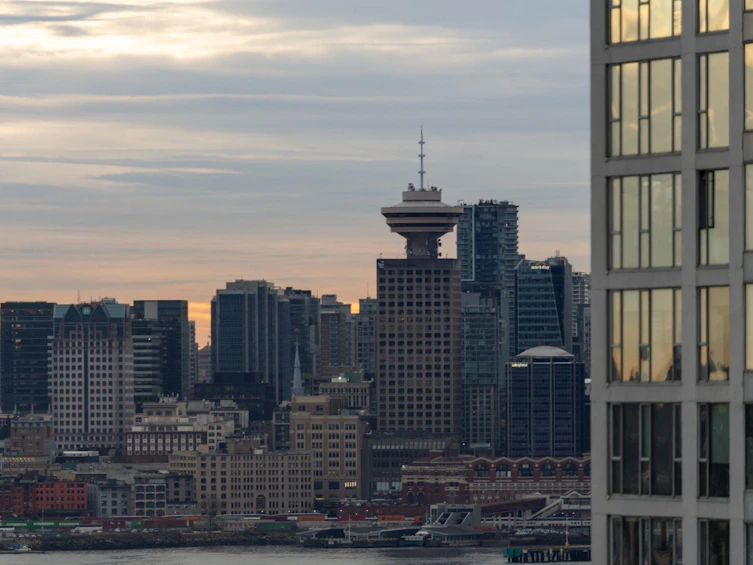 905-110 W 4th Street, North Vancouver, BC, V7M 3H3 - 32