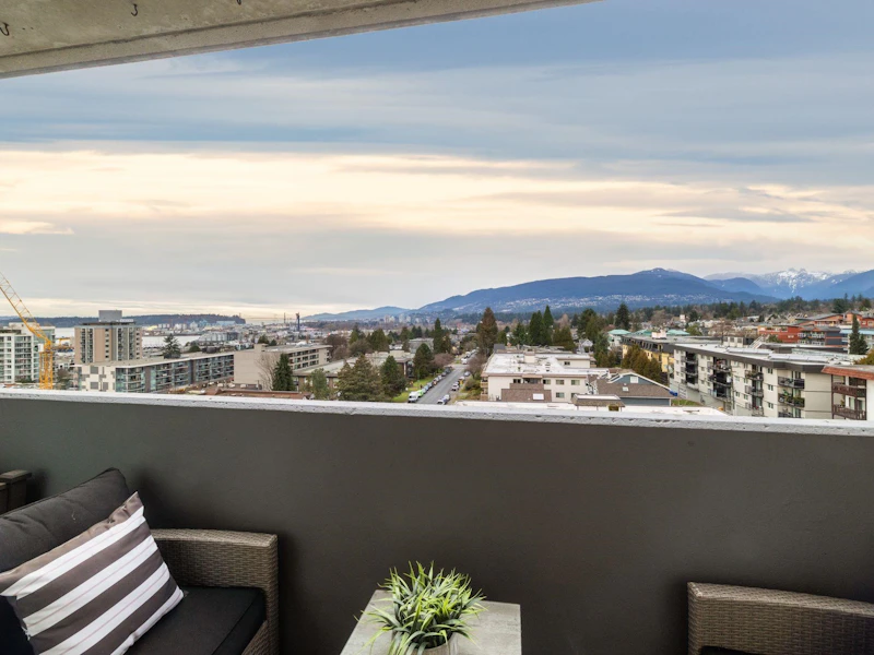 905 - 110 W 4th Street, North Vancouver BC