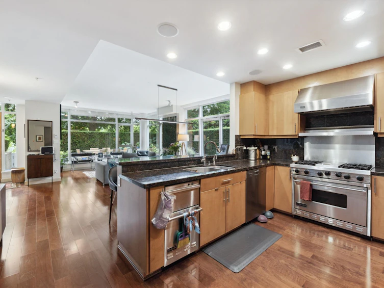 TH12-1233 W Cordova Street, Vancouver, BC, V6C 3R1 - 13