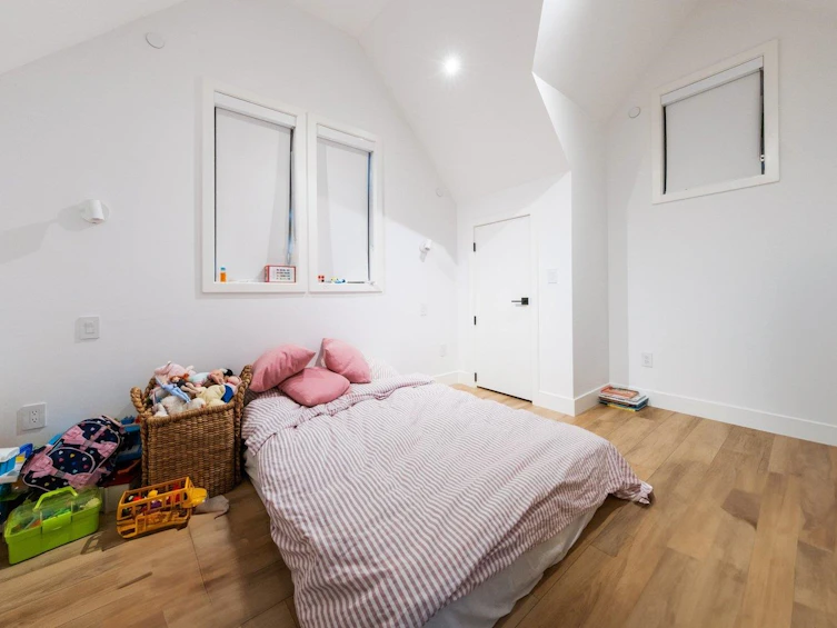 720 E 30th Avenue, Vancouver, BC, V5V 2V9 - 14