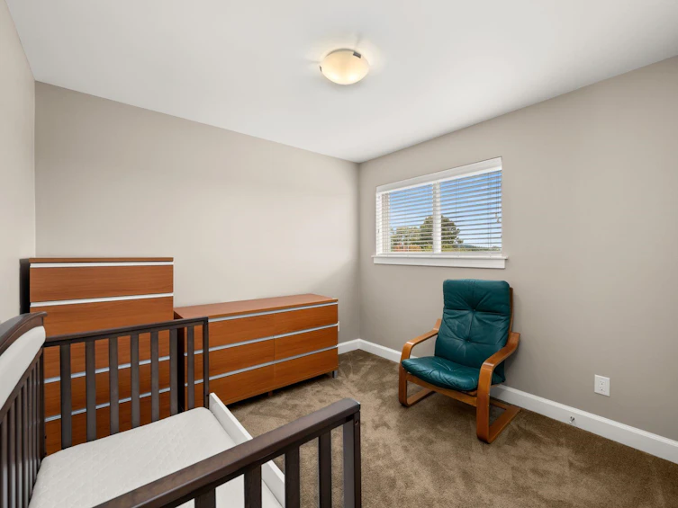 1085 King George Boulevard, Surrey, BC, V4A 9S7 - 24