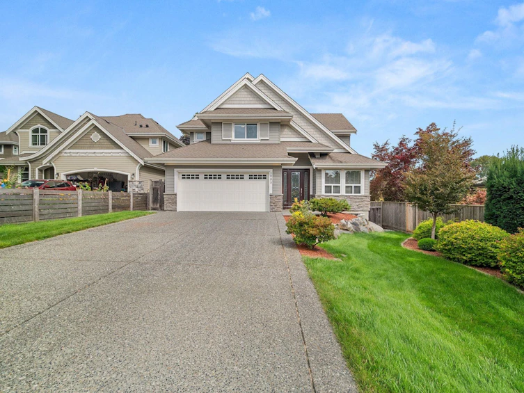 1085 King George Boulevard, Surrey, BC, V4A 9S7 - 3