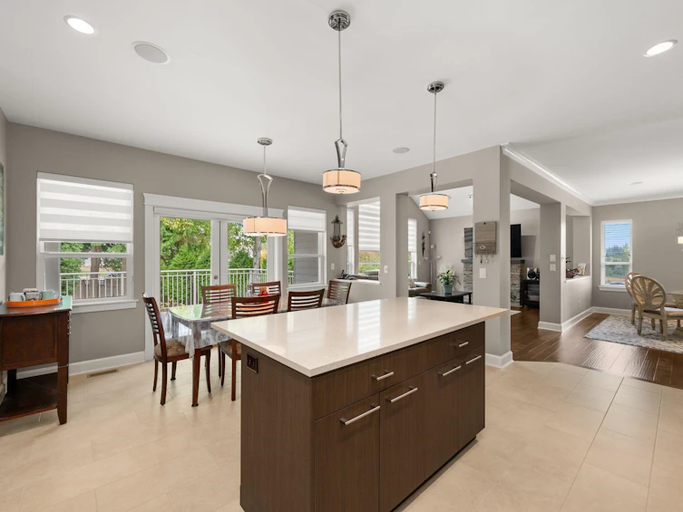 1085 King George Boulevard, Surrey, BC, V4A 9S7 - 16