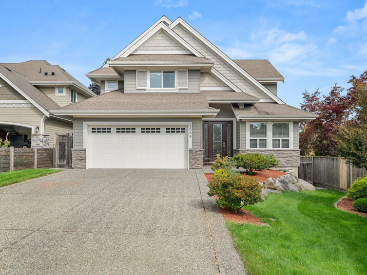 1085 King George Boulevard, Surrey, BC, V4A 9S7 - 2