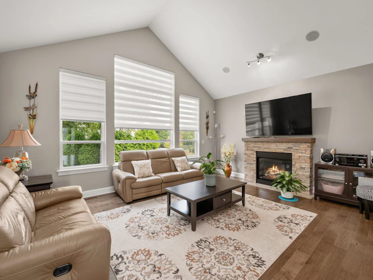 1085 King George Boulevard, Surrey, BC, V4A 9S7 - 7