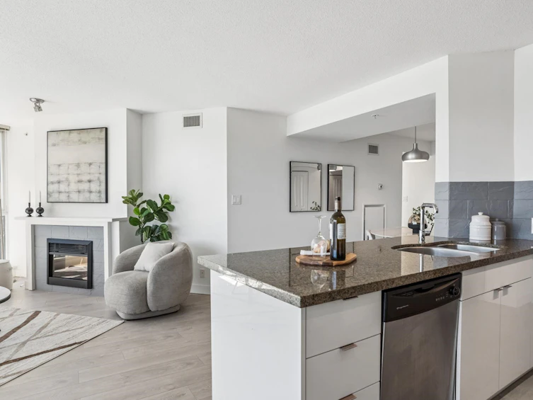 1805-6068 No. 3 Road, Richmond, BC, V6Y 4M7 - 18