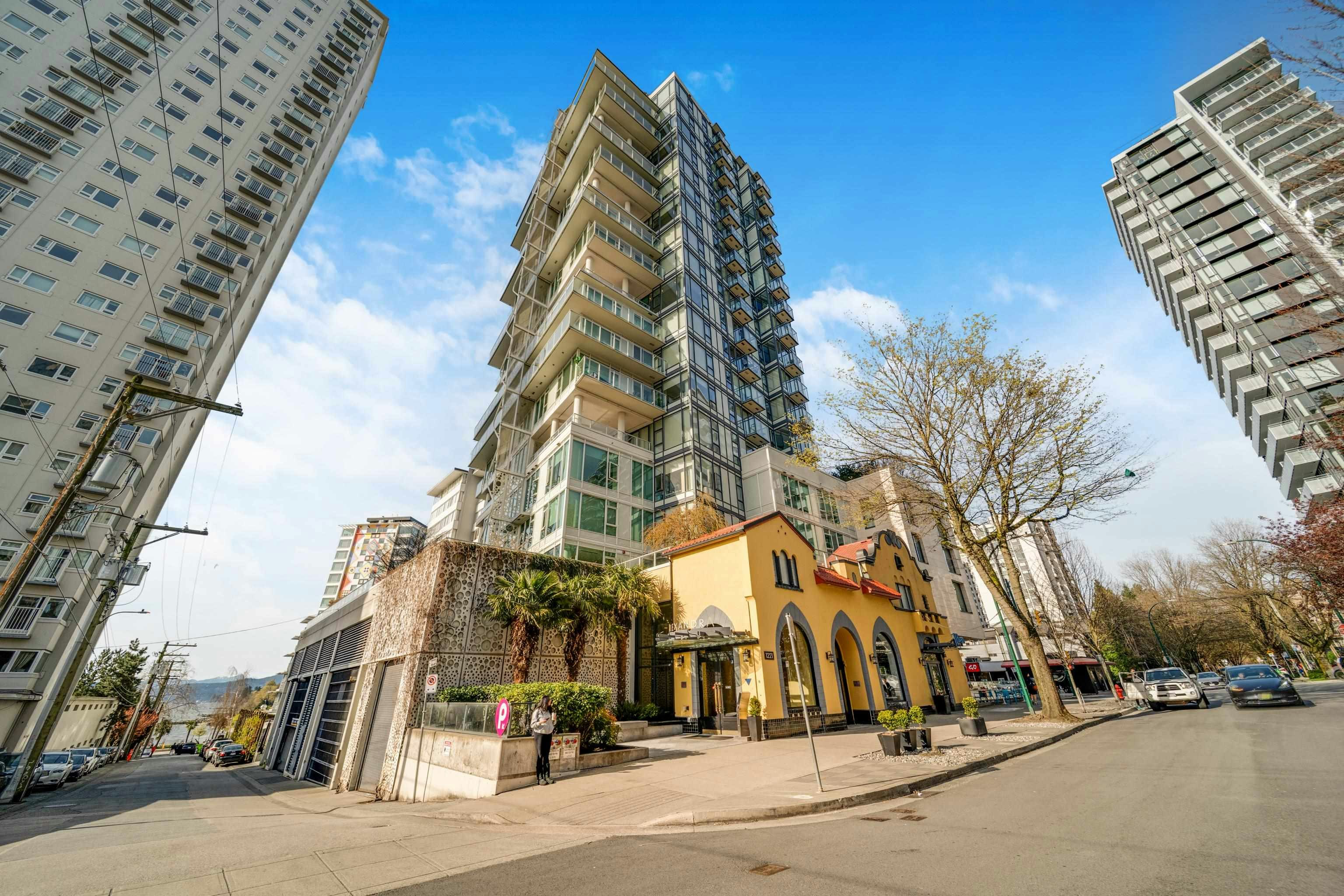 1804-1221 Bidwell Street, Vancouver, BC, V6G 0B1