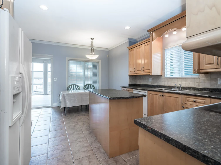 15688 88 Avenue, Surrey, BC, V4N 1G5 - 15