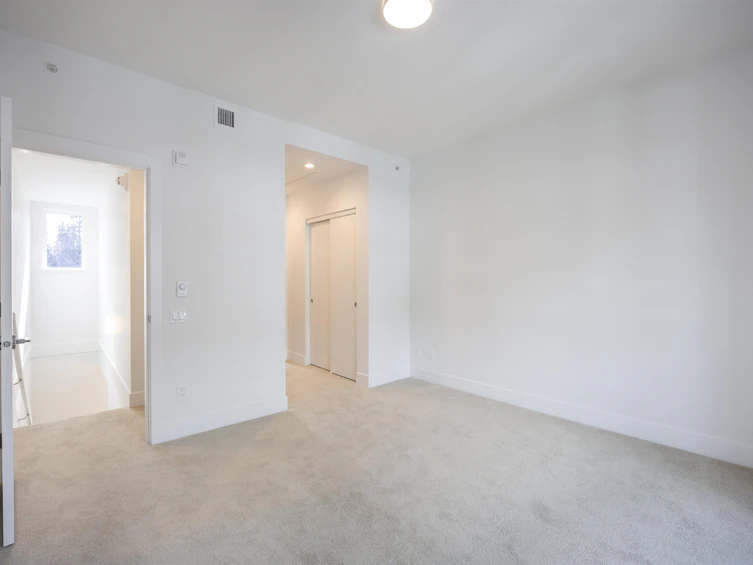 102-2322 Emery Court, North Vancouver, BC, V7J 0G3 - 21
