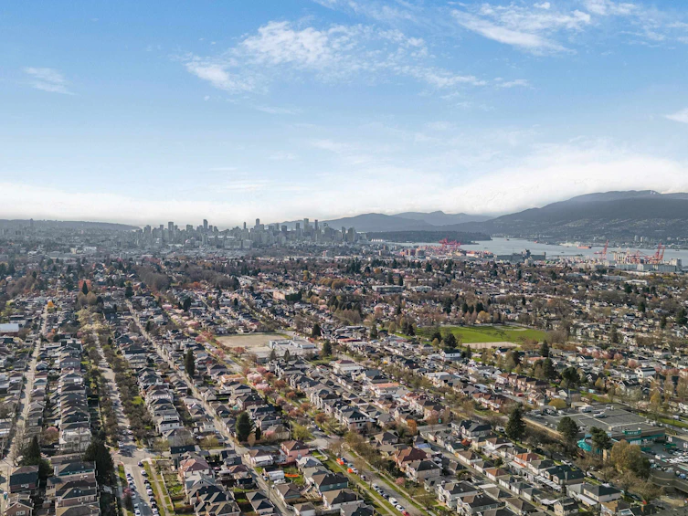 2958 E 4th Avenue, Vancouver, BC, V5M 1L2 - 14