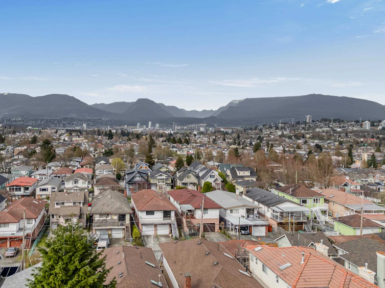 2958 E 4th Avenue, Vancouver, BC, V5M 1L2 - 8