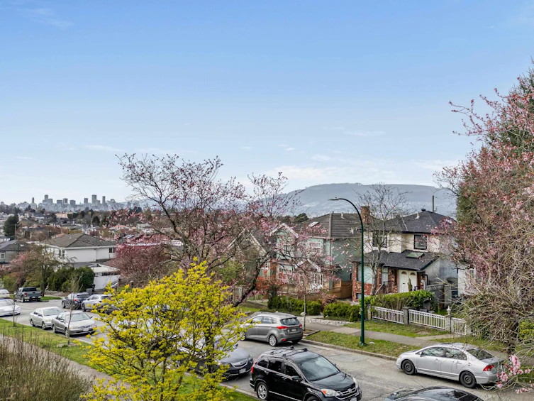 2958 E 4th Avenue, Vancouver, BC, V5M 1L2 - 11