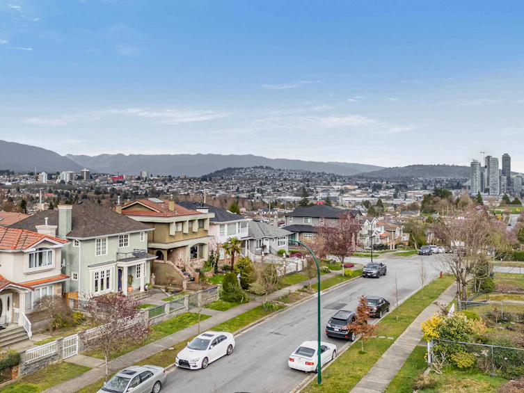 2958 E 4th Avenue, Vancouver, BC, V5M 1L2 - 9