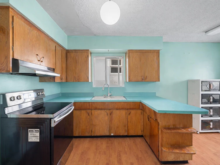 657 E 57th Avenue, Vancouver, BC, V5X 1T1 - 12