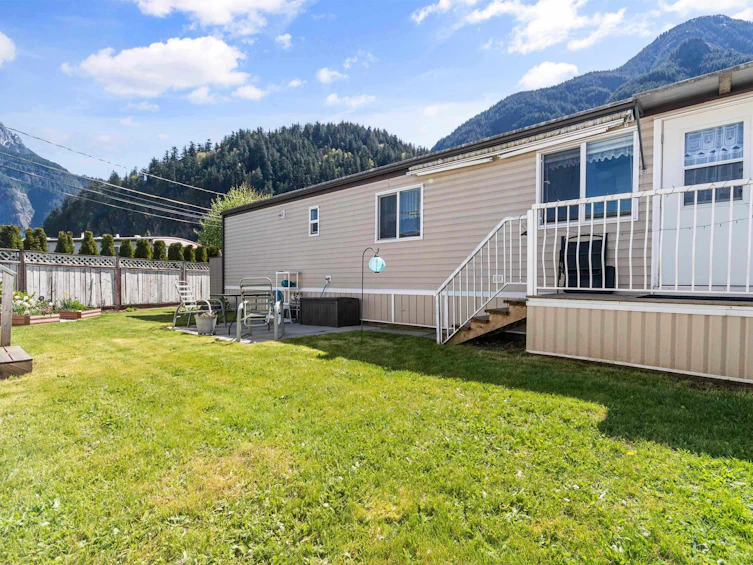 18-62780 Flood Hope Road, Hope, BC, V0X 1L2 - 22