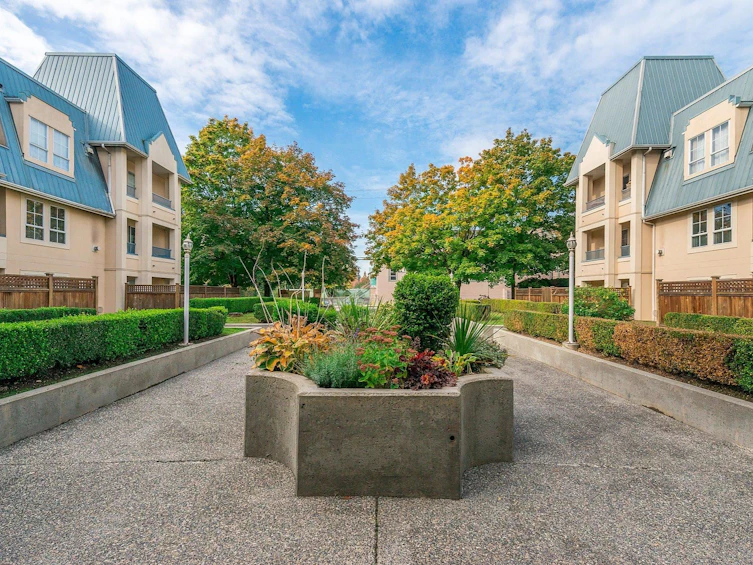 219-295 Schoolhouse Street, Coquitlam, BC, V3K 6X5