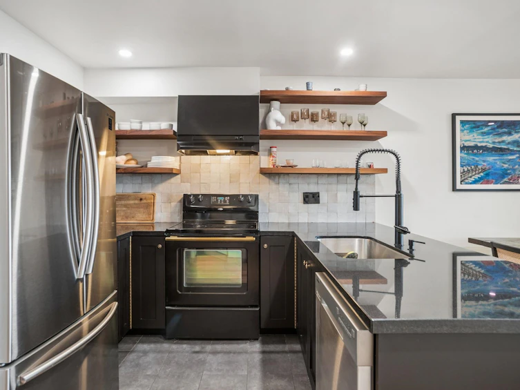 218-4550 Fraser Street, Vancouver, BC, V5V 4G8 - 11