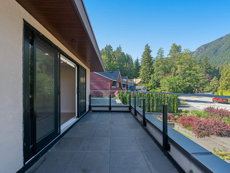 5199 Cliffridge Avenue, North Vancouver, BC, V7R 3V2 - 30