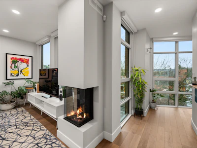 401-2687 Maple Street - 4