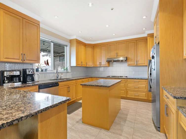 1356 E 62nd Avenue, Vancouver, BC, V5X 2H5 - 9