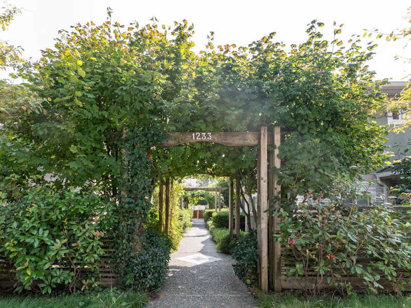 2 - 1233 W 16th Street, North Vancouver BC V7P 1R5