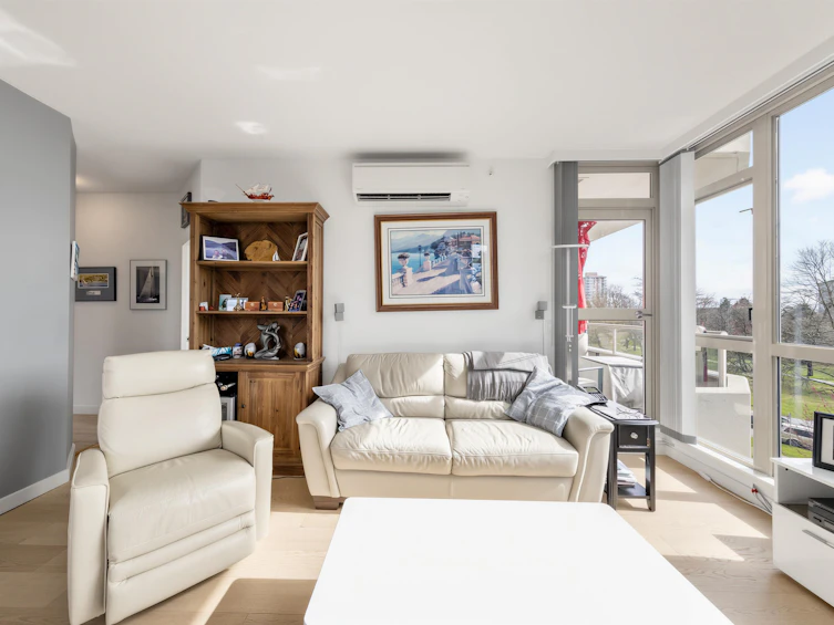 304-160 W Keith Road, North Vancouver, BC, V7M 3M2 - 8