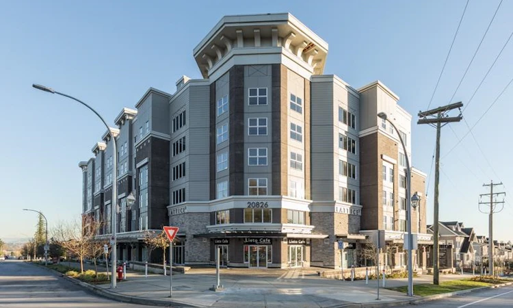 203-20826 72 Avenue