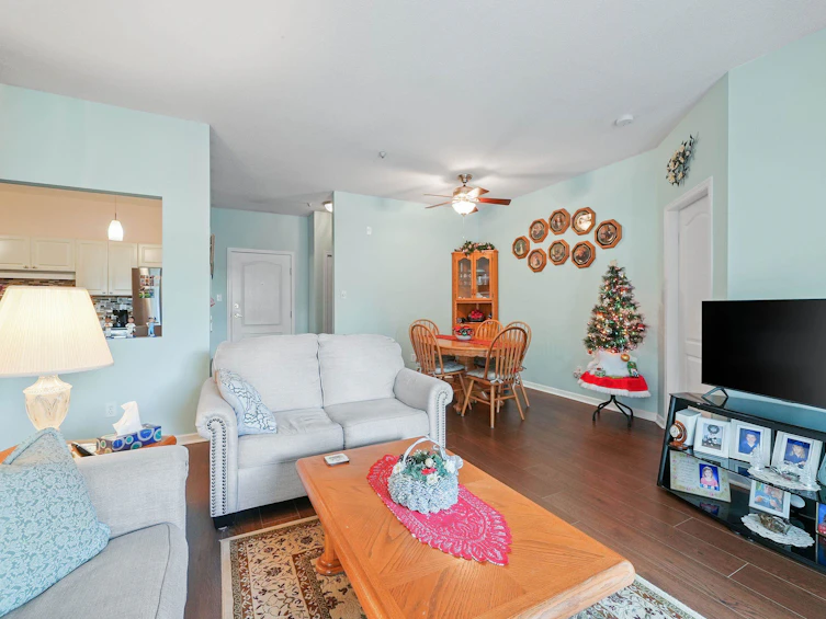 306-5677 208 Street, Langley, BC, V3A 8J5 - 5