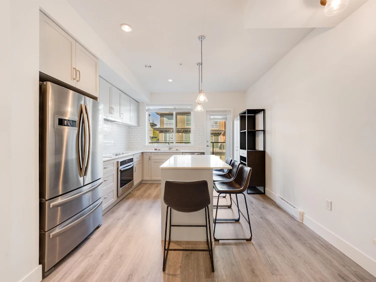 62-15775 Mountain View Drive, Surrey, BC, V3Z 0W7 - 15