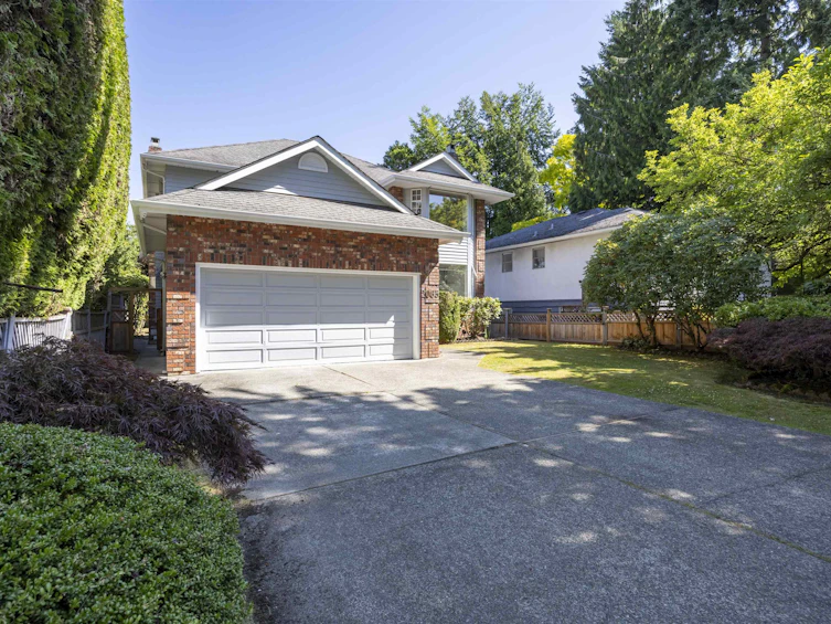 2063 W 47th Avenue, Vancouver, BC, V6M 2M5 - 3