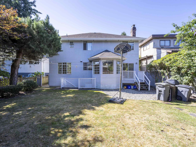 2063 W 47th Avenue, Vancouver, BC, V6M 2M5 - 5
