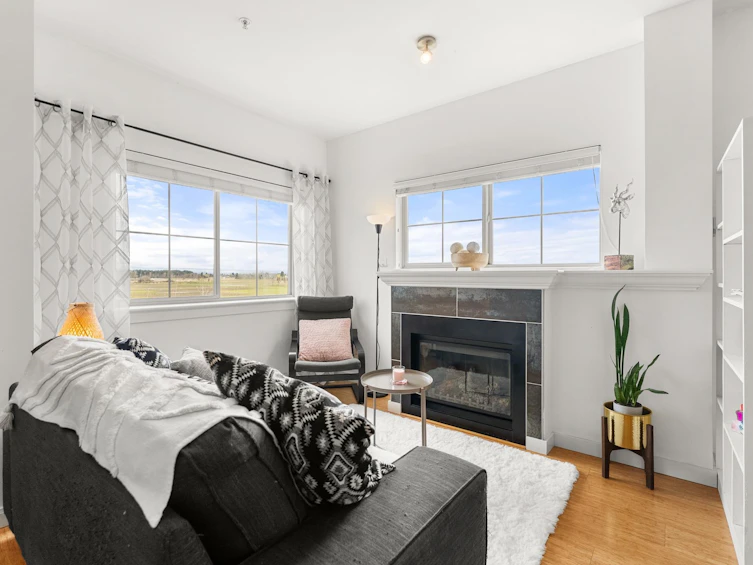 202-6233 London Road, Richmond, BC, V7E 6R7 - 6