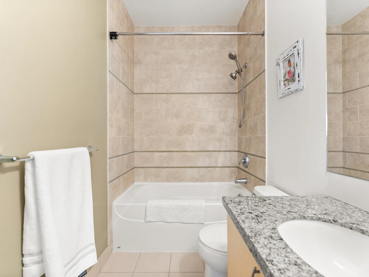 202-6233 London Road, Richmond, BC, V7E 6R7 - 25