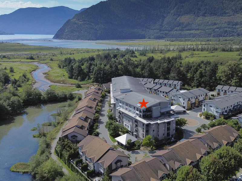 612 - 1212 Main Street, Squamish BC V8B 0S1