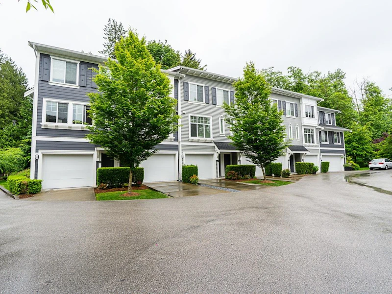 100 - 15340 Guildford Drive, Surrey BC