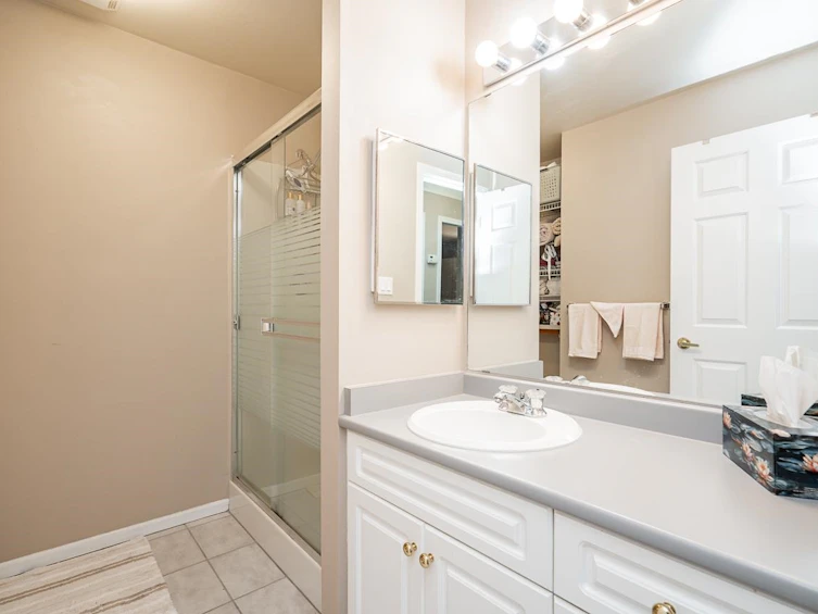 303-15338 18 Avenue, Surrey, BC, V4A 1W8 - 21