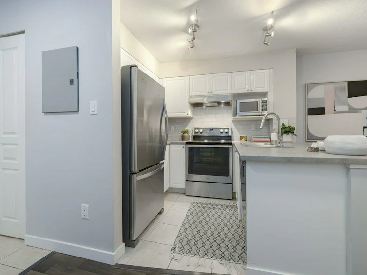 313-760 Kingsway, Vancouver, BC, V5V 3C1 - 12