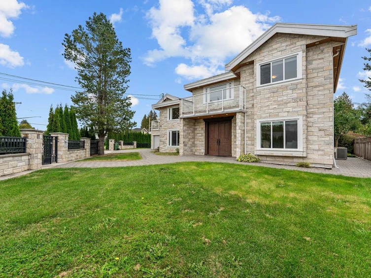 9200 Saunders Road, Richmond, BC, V7A 2A9