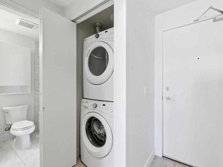 605-719 W 3rd Street, North Vancouver, BC, V7M 0E7 - 16