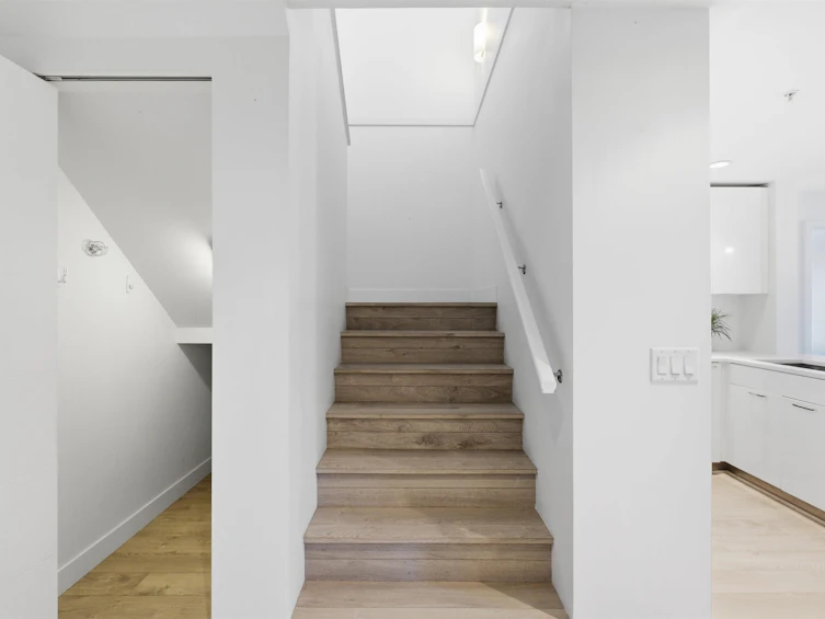 605-719 W 3rd Street, North Vancouver, BC, V7M 0E7 - 17